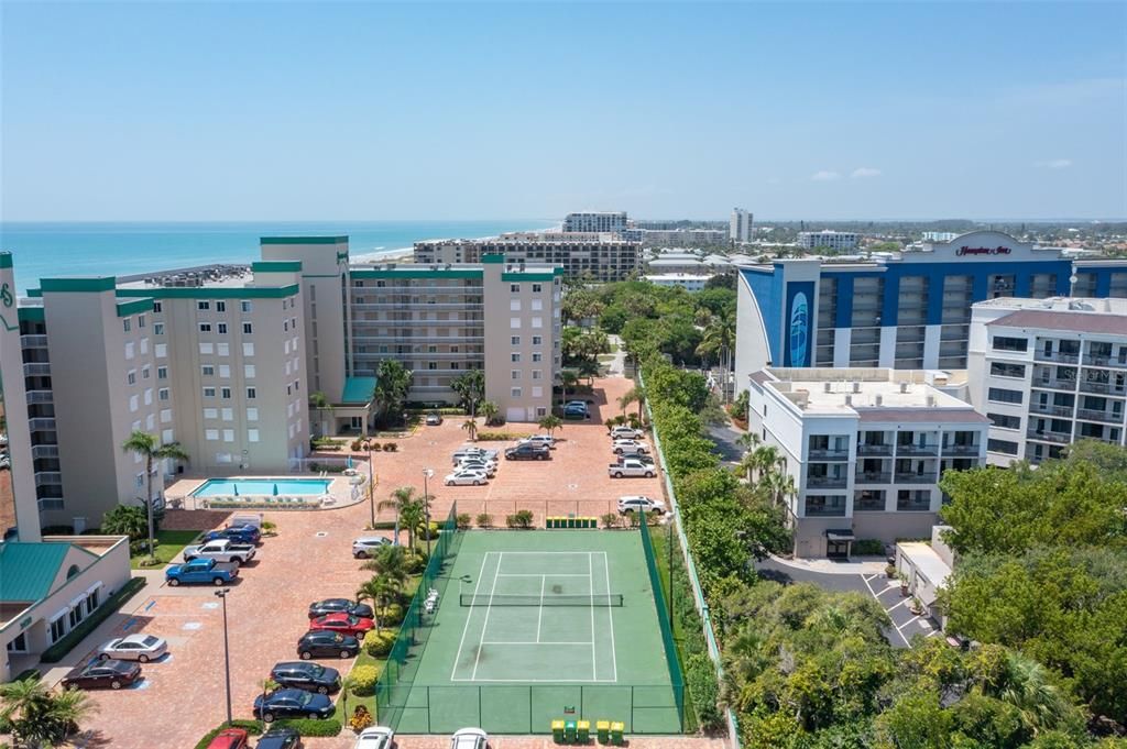 For Sale: $550,000 (2 beds, 2 baths, 1602 Square Feet)
