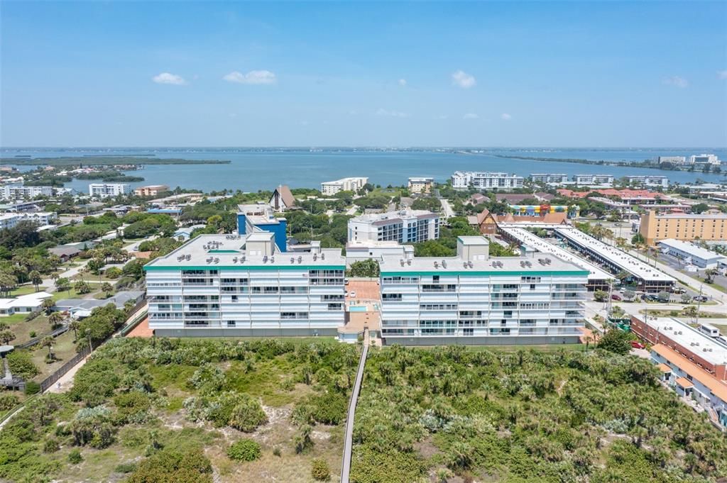 For Sale: $550,000 (2 beds, 2 baths, 1602 Square Feet)