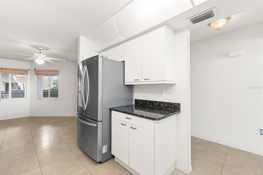 For Sale: $550,000 (2 beds, 2 baths, 1602 Square Feet)