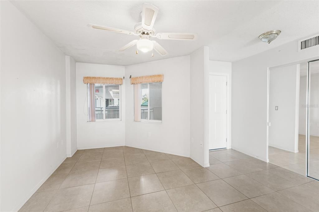 For Sale: $550,000 (2 beds, 2 baths, 1602 Square Feet)