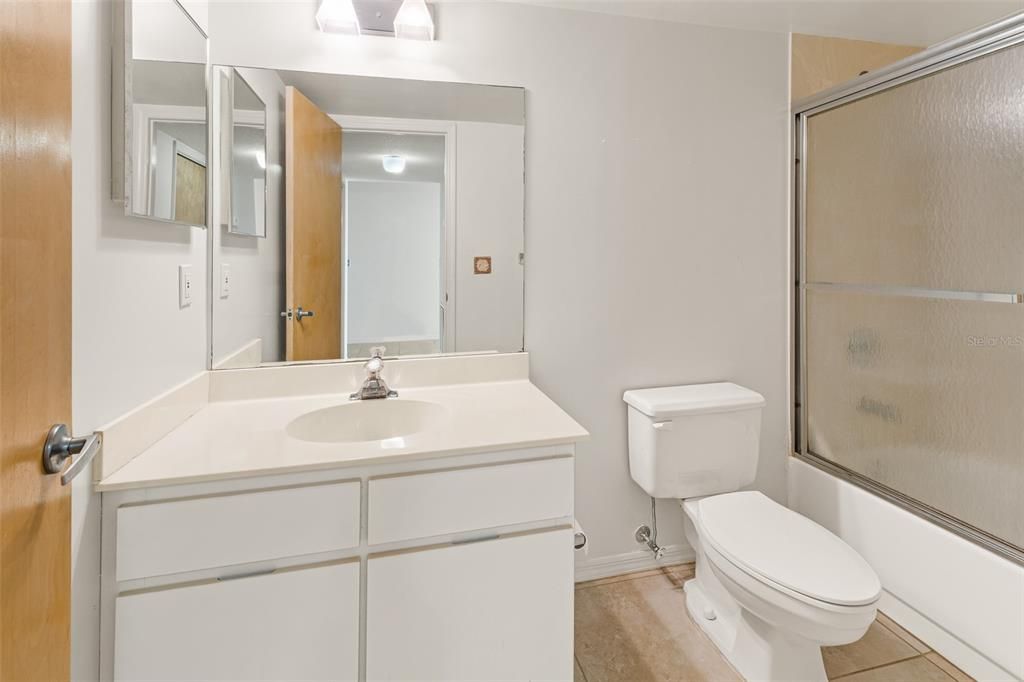 For Sale: $550,000 (2 beds, 2 baths, 1602 Square Feet)