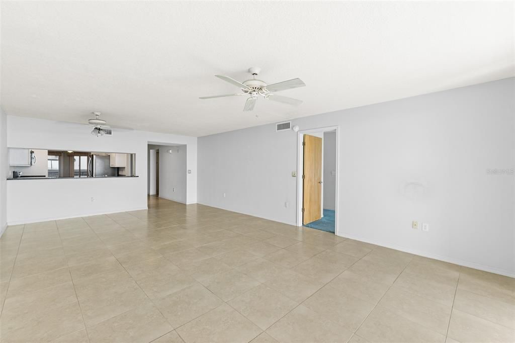 For Sale: $550,000 (2 beds, 2 baths, 1602 Square Feet)