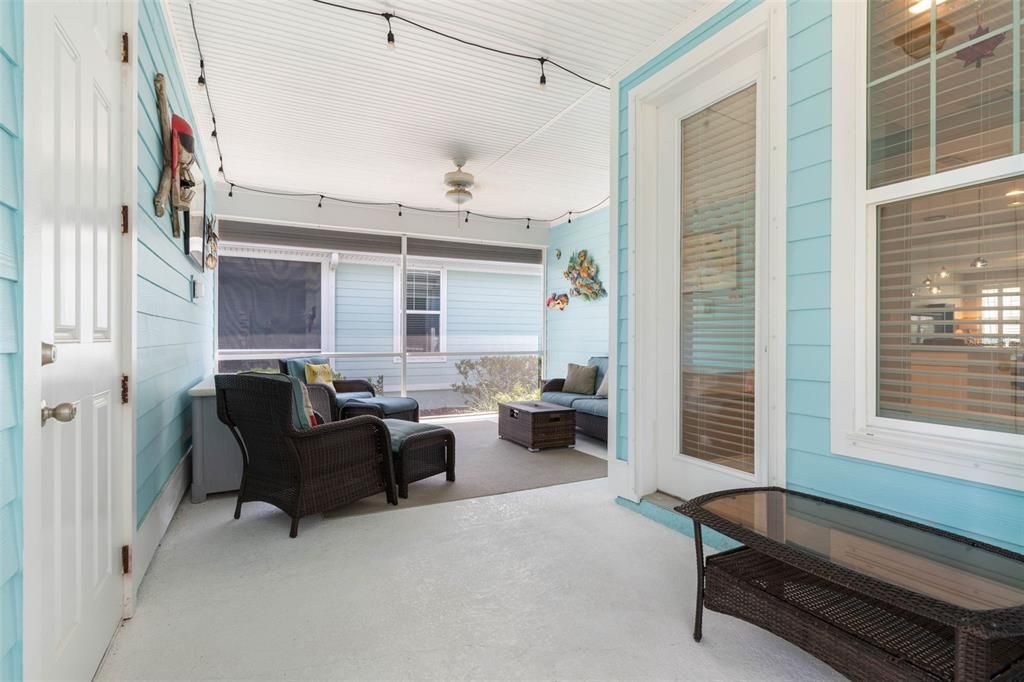 For Sale: $649,000 (3 beds, 2 baths, 2011 Square Feet)