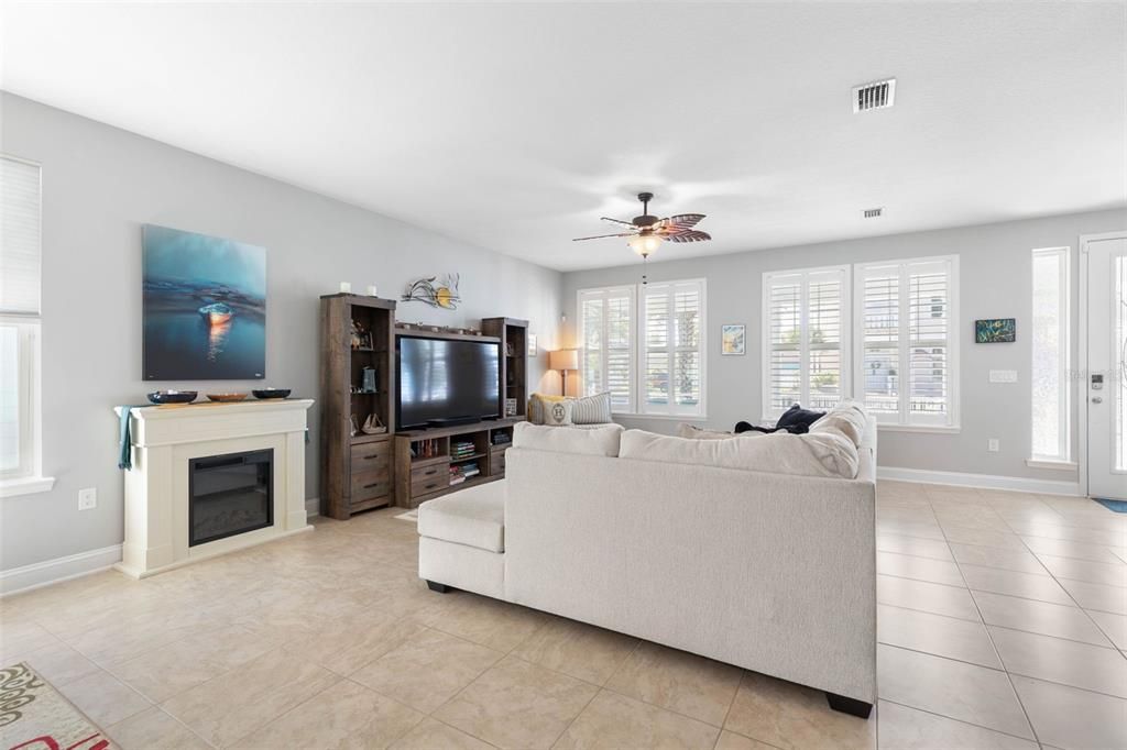 For Sale: $649,000 (3 beds, 2 baths, 2011 Square Feet)