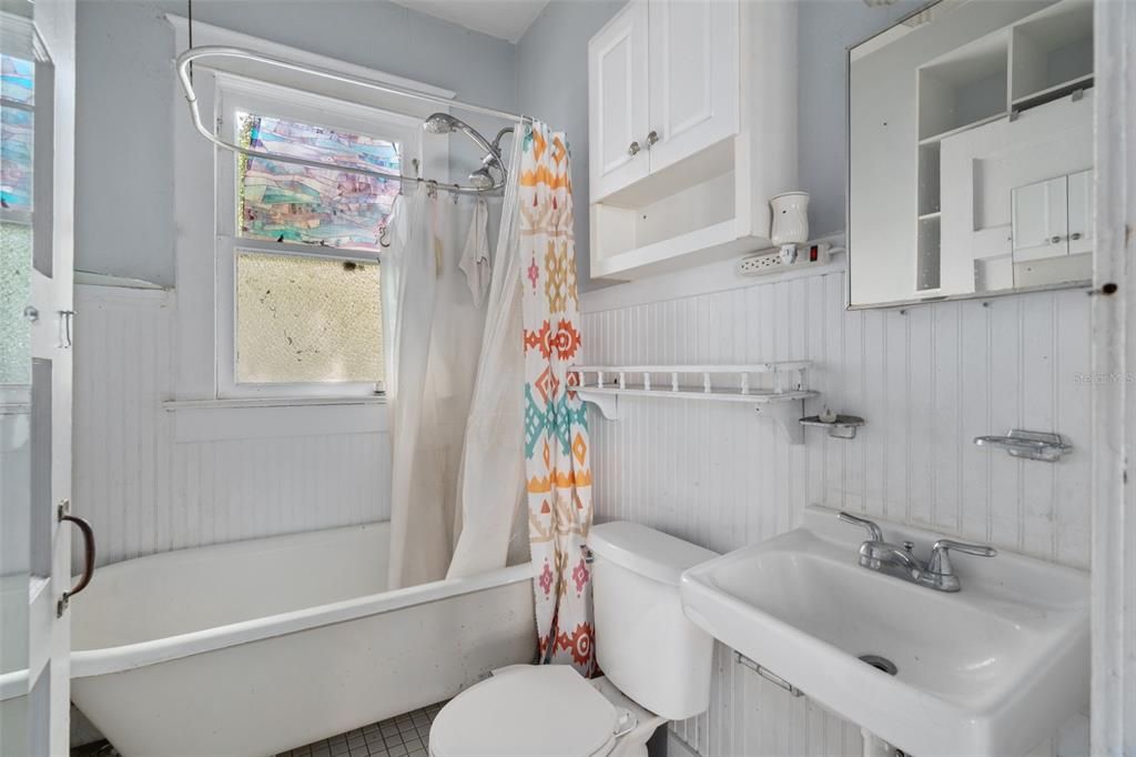 For Sale: $134,900 (0 beds, 0 baths, 704 Square Feet)