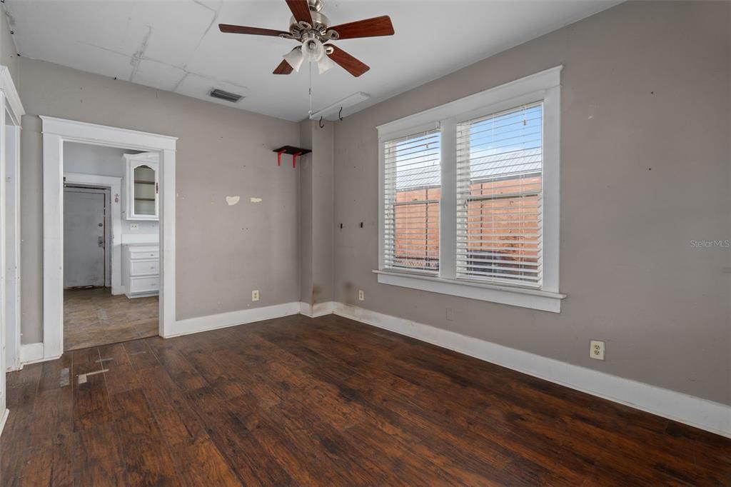 For Sale: $134,900 (0 beds, 0 baths, 704 Square Feet)