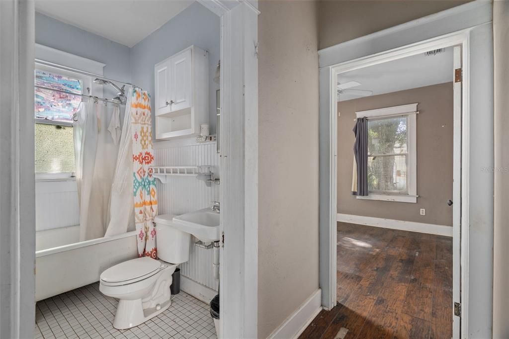 For Sale: $134,900 (0 beds, 0 baths, 704 Square Feet)