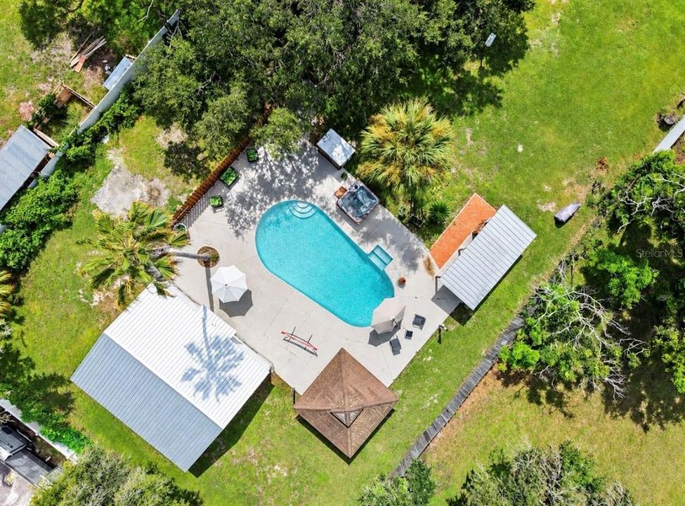 For Sale: $529,000 (3 beds, 3 baths, 2276 Square Feet)