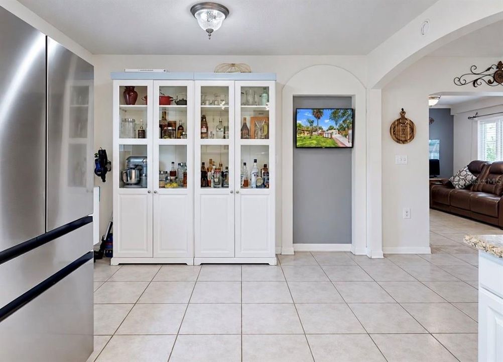 For Sale: $529,000 (3 beds, 3 baths, 2276 Square Feet)