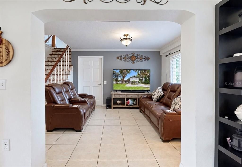 For Sale: $529,000 (3 beds, 3 baths, 2276 Square Feet)