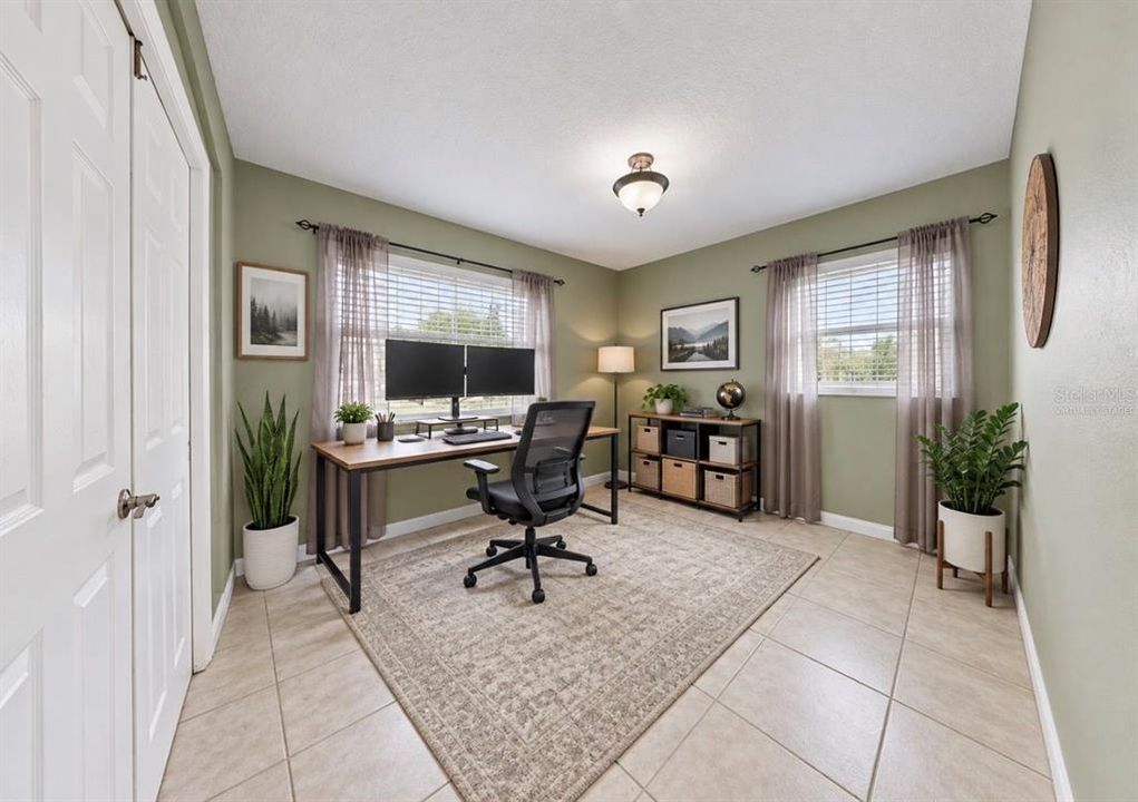 For Sale: $529,000 (3 beds, 3 baths, 2276 Square Feet)
