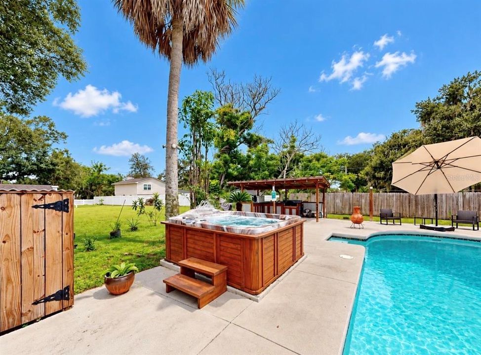 For Sale: $529,000 (3 beds, 3 baths, 2276 Square Feet)