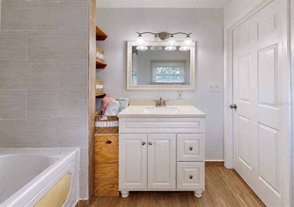 For Sale: $529,000 (3 beds, 3 baths, 2276 Square Feet)