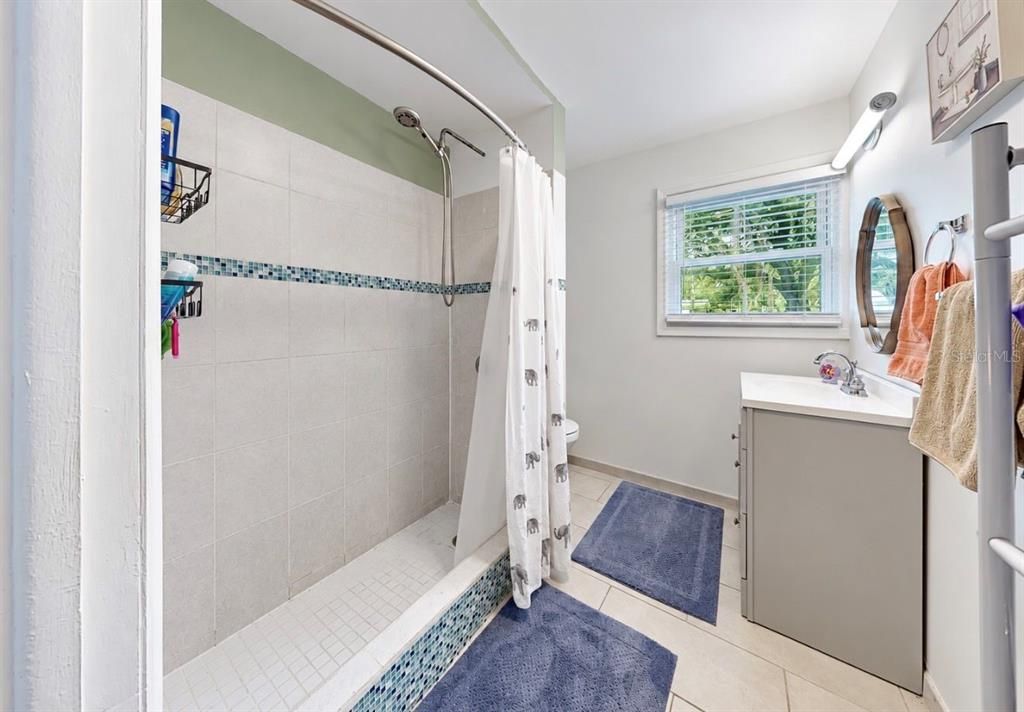 For Sale: $529,000 (3 beds, 3 baths, 2276 Square Feet)