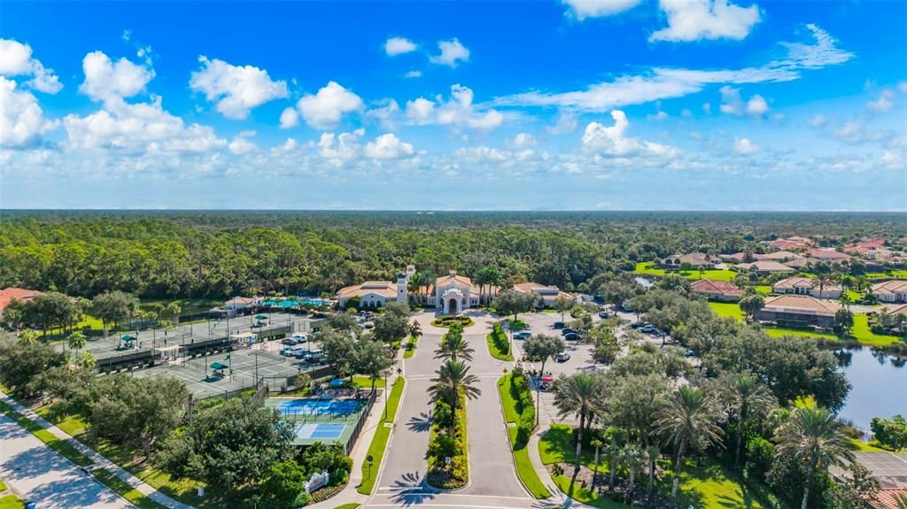 На продажу: $465,000 (2 спален, 2 ванн, 1727 Квадратных фут)