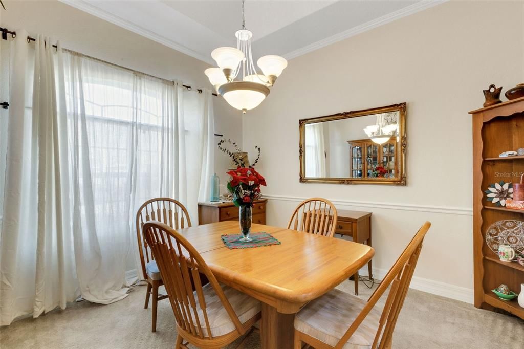 На продажу: $359,900 (3 спален, 2 ванн, 2084 Квадратных фут)