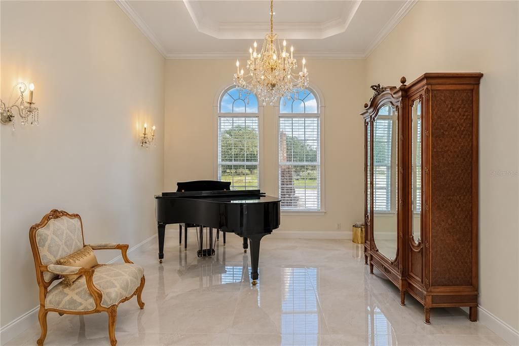 For Sale: $2,499,000 (5 beds, 6 baths, 7223 Square Feet)
