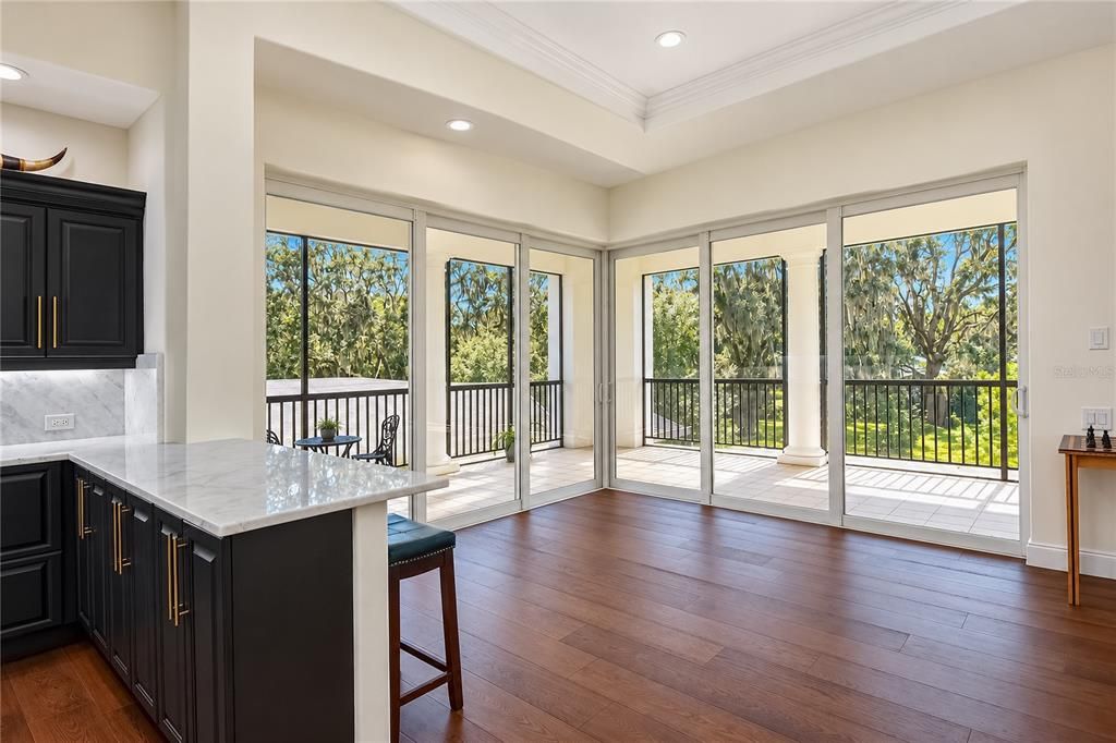 For Sale: $2,499,000 (5 beds, 6 baths, 7223 Square Feet)