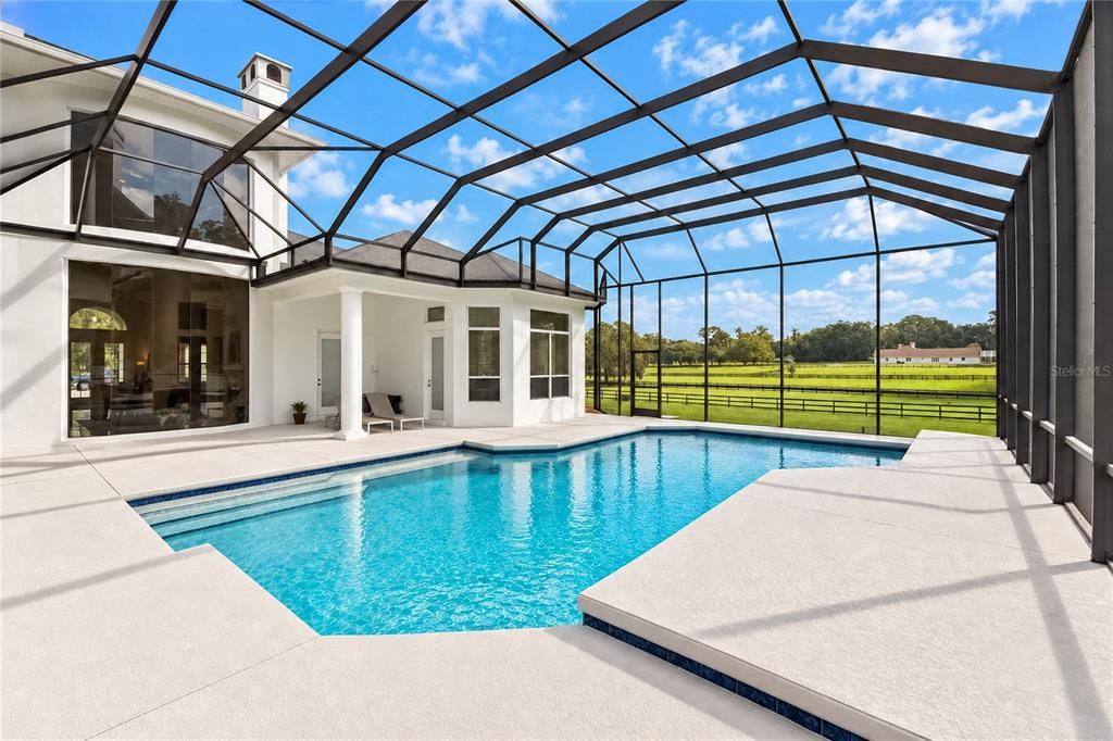 For Sale: $2,499,000 (5 beds, 6 baths, 7223 Square Feet)