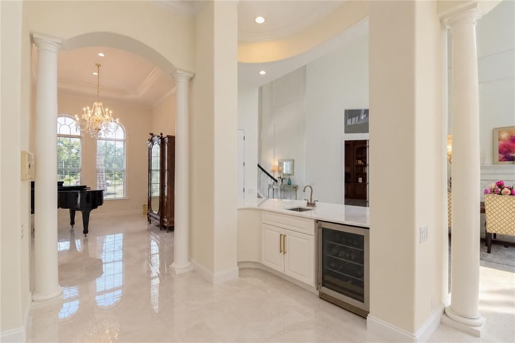 For Sale: $2,499,000 (5 beds, 6 baths, 7223 Square Feet)