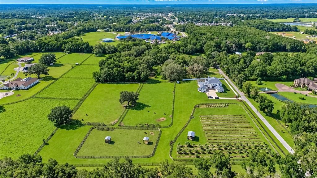 For Sale: $2,499,000 (5 beds, 6 baths, 7223 Square Feet)