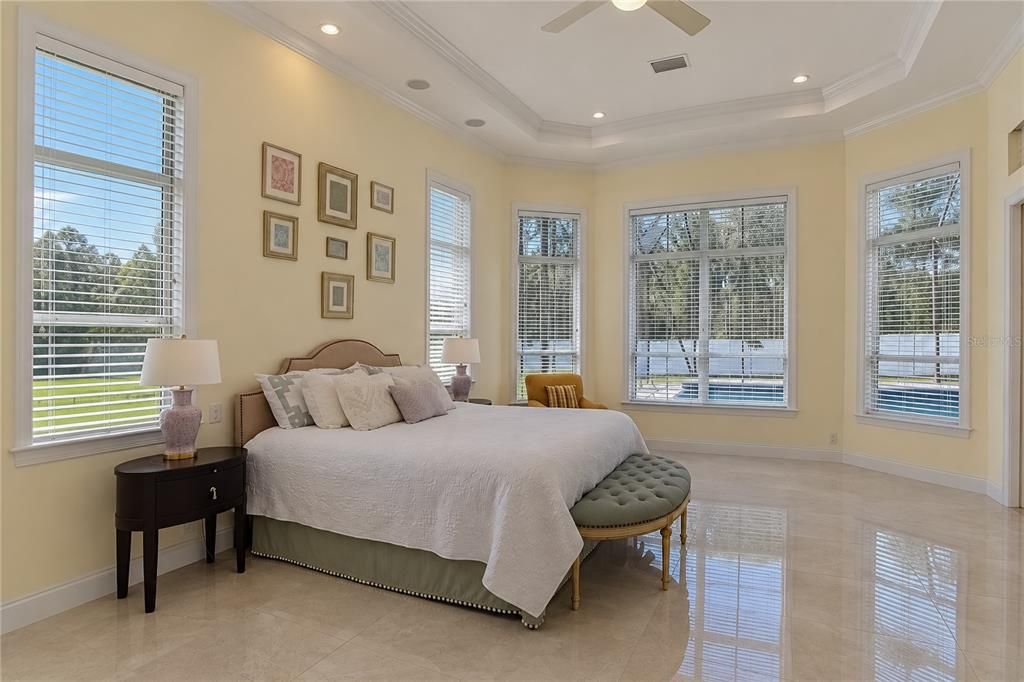 For Sale: $2,499,000 (5 beds, 6 baths, 7223 Square Feet)