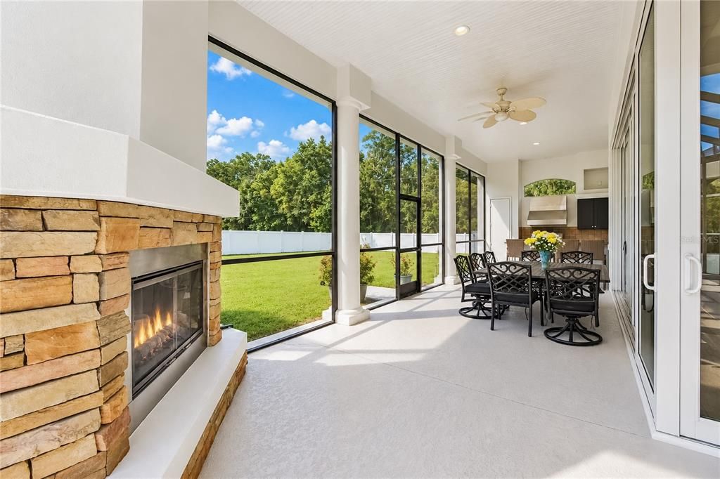 For Sale: $2,499,000 (5 beds, 6 baths, 7223 Square Feet)
