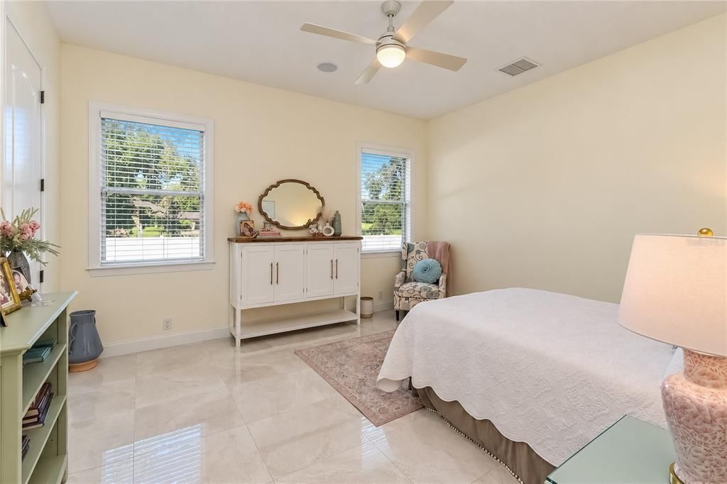 For Sale: $2,499,000 (5 beds, 6 baths, 7223 Square Feet)