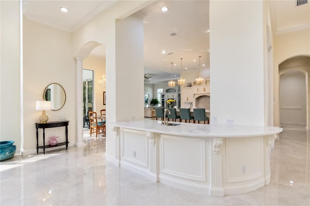 For Sale: $2,499,000 (5 beds, 6 baths, 7223 Square Feet)