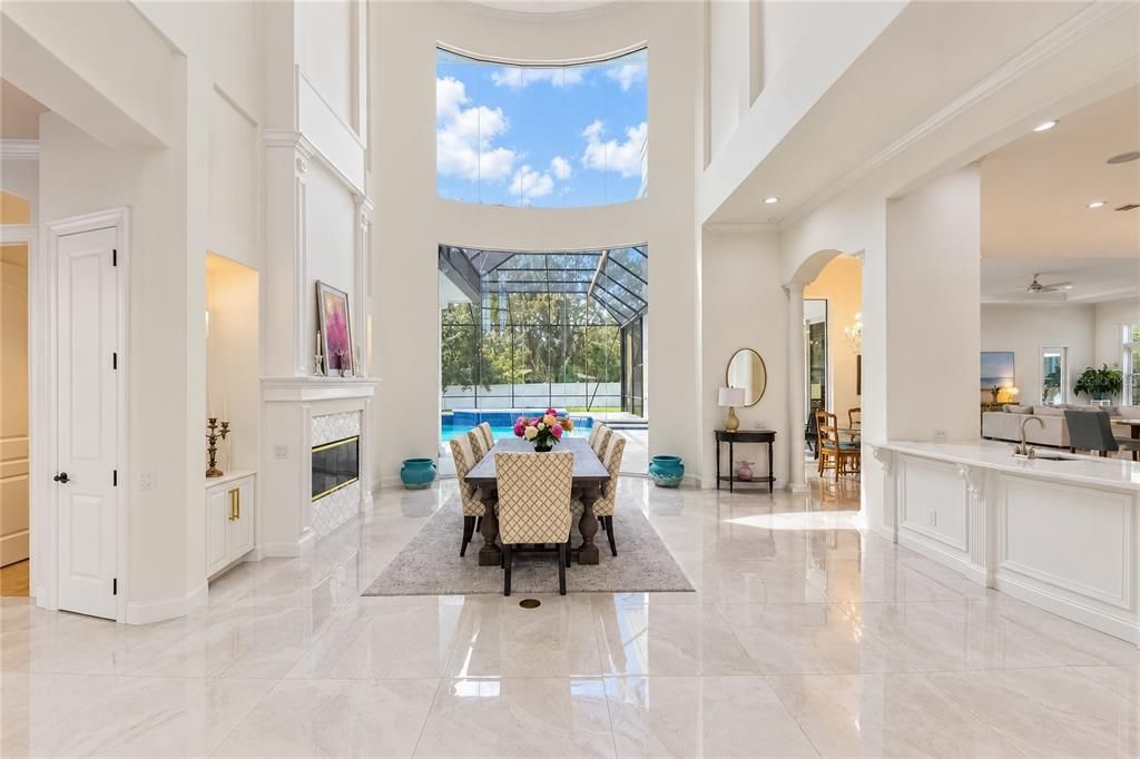 For Sale: $2,499,000 (5 beds, 6 baths, 7223 Square Feet)