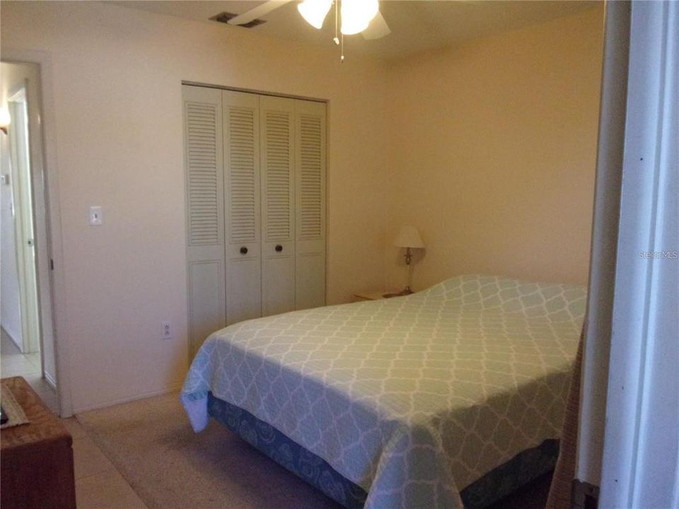 For Rent: $1,595 (2 beds, 1 baths, 874 Square Feet)