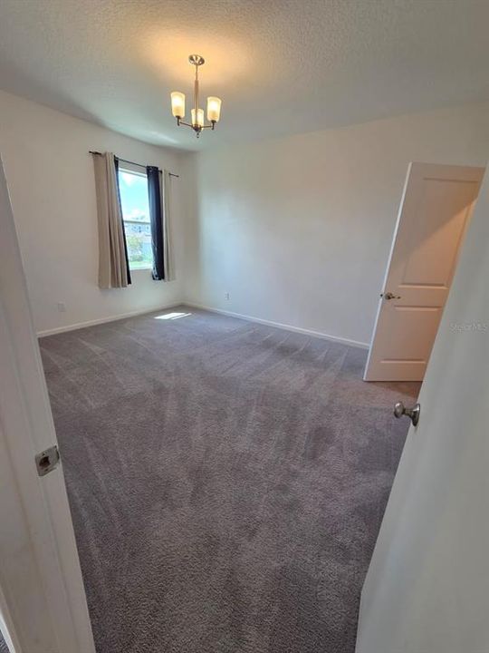 For Rent: $3,200 (5 beds, 3 baths, 3275 Square Feet)