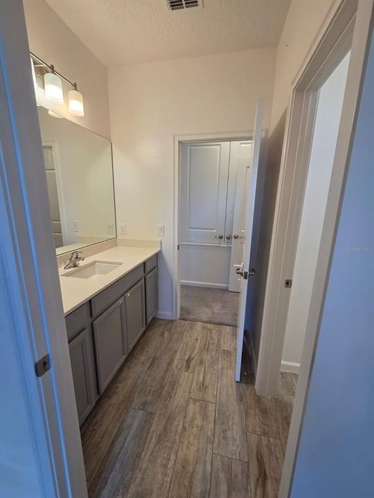 For Rent: $3,200 (5 beds, 3 baths, 3275 Square Feet)