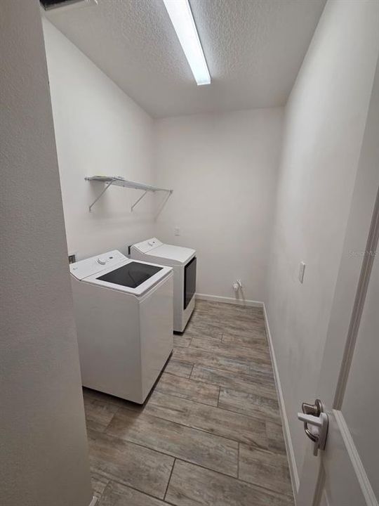 For Rent: $3,200 (5 beds, 3 baths, 3275 Square Feet)