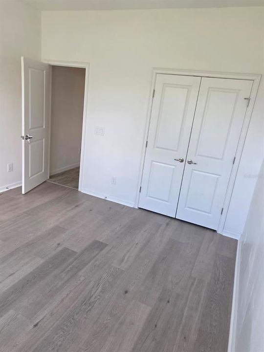 For Rent: $3,200 (5 beds, 3 baths, 3275 Square Feet)
