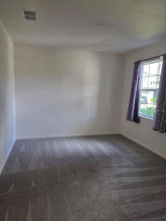 For Rent: $3,200 (5 beds, 3 baths, 3275 Square Feet)