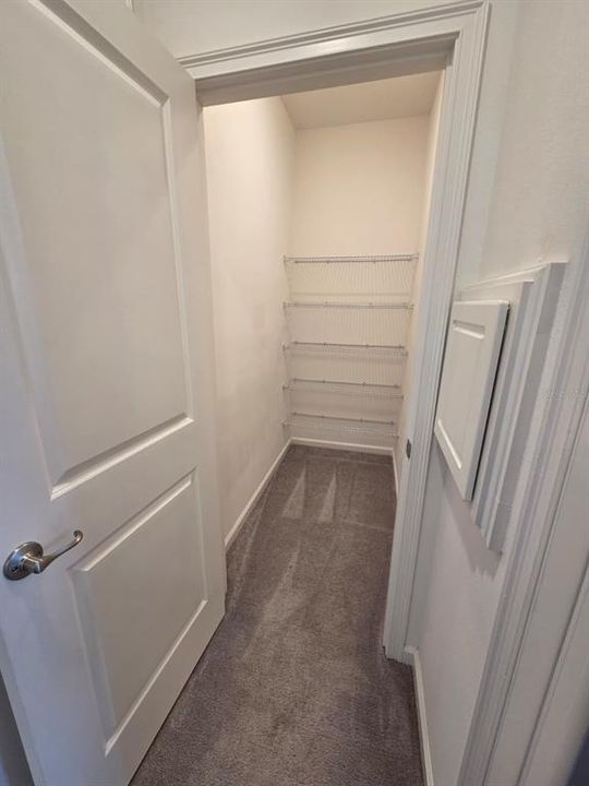 For Rent: $3,200 (5 beds, 3 baths, 3275 Square Feet)