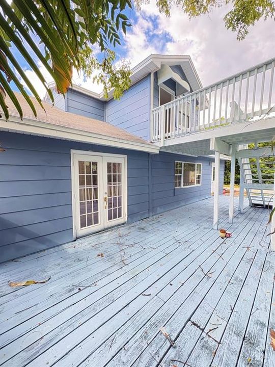 For Sale: $590,000 (5 beds, 3 baths, 2812 Square Feet)