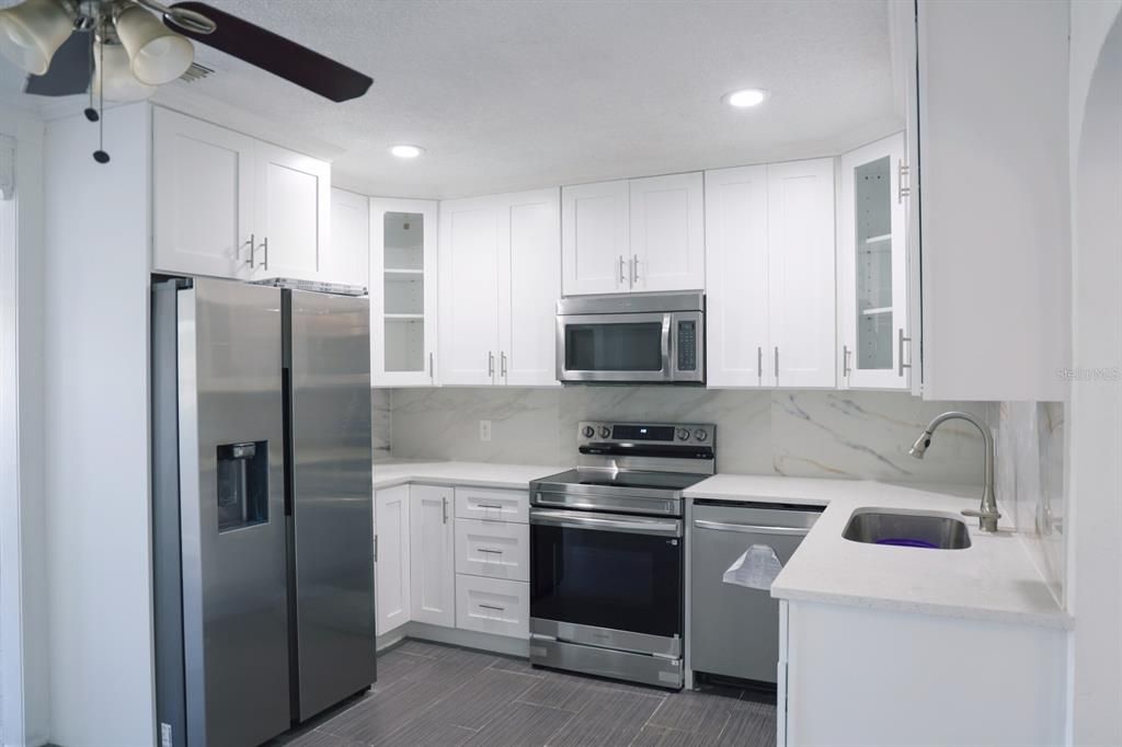 For Sale: $590,000 (5 beds, 3 baths, 2812 Square Feet)