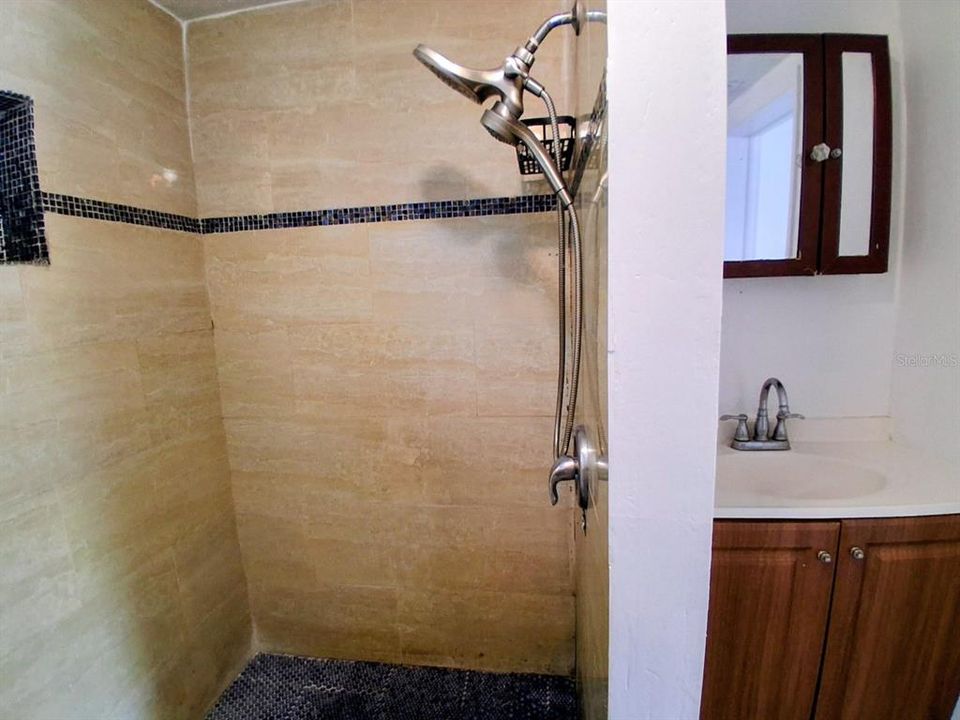 For Sale: $590,000 (5 beds, 3 baths, 2812 Square Feet)