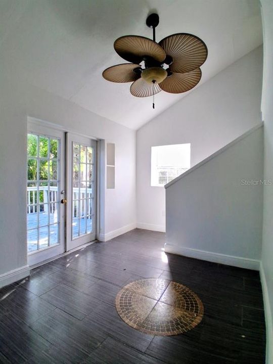 For Sale: $590,000 (5 beds, 3 baths, 2812 Square Feet)