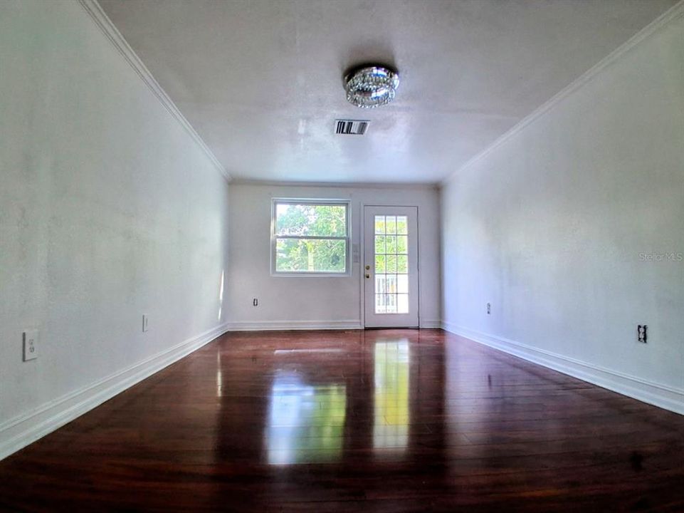 For Sale: $590,000 (5 beds, 3 baths, 2812 Square Feet)
