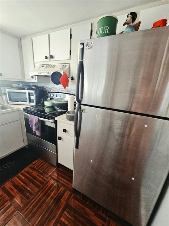 На продажу: $145,000 (3 спален, 2 ванн, 1118 Квадратных фут)