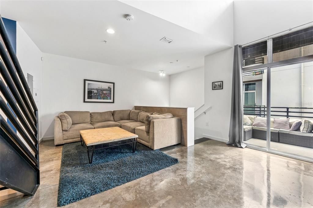 В аренду: $2,850 (2 спален, 2 ванн, 1259 Квадратных фут)