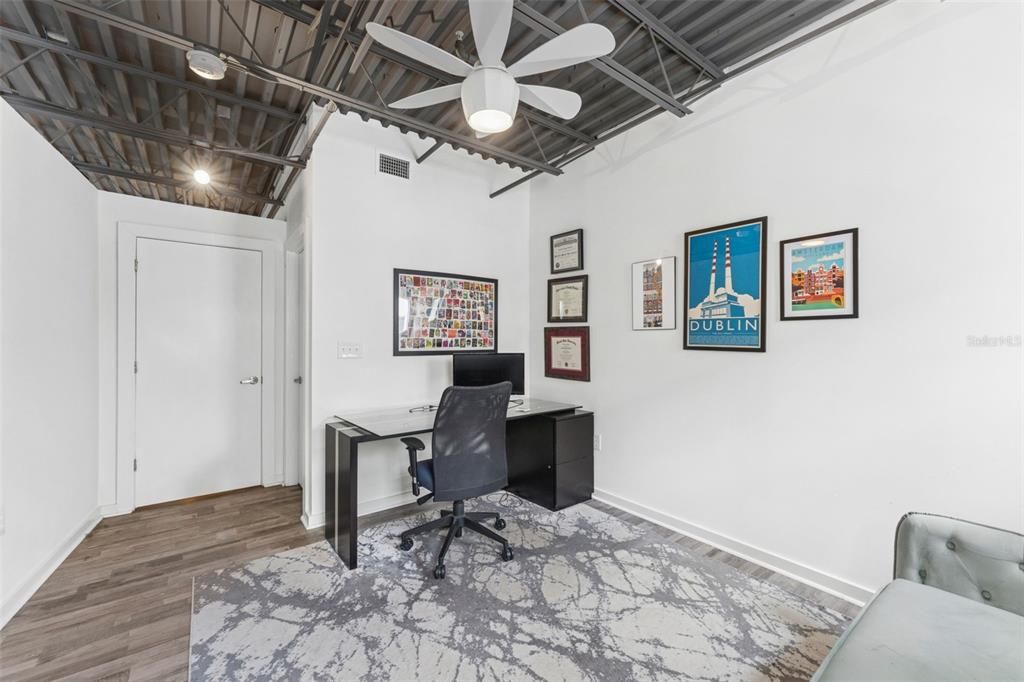 В аренду: $2,850 (2 спален, 2 ванн, 1259 Квадратных фут)