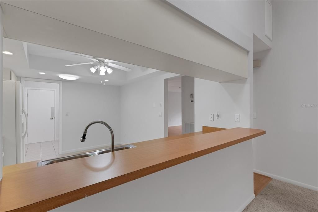 На продажу: $295,000 (3 спален, 2 ванн, 1804 Квадратных фут)