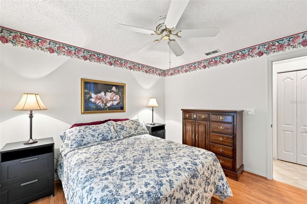 For Sale: $286,000 (2 beds, 2 baths, 1707 Square Feet)