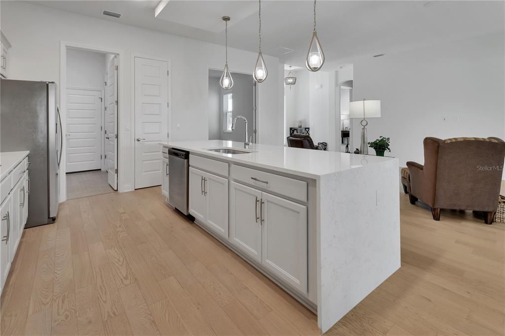 En Venta: $499,900 (3 camas, 2 baños, 1908 Pies cuadrados)