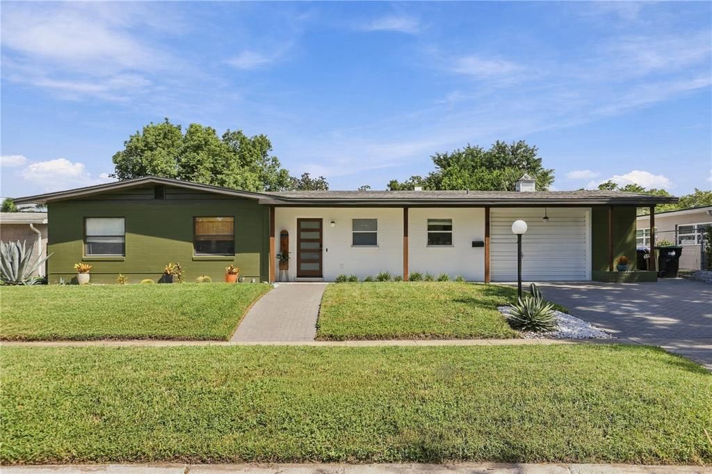 En Venta: $429,900 (3 camas, 2 baños, 1244 Pies cuadrados)
