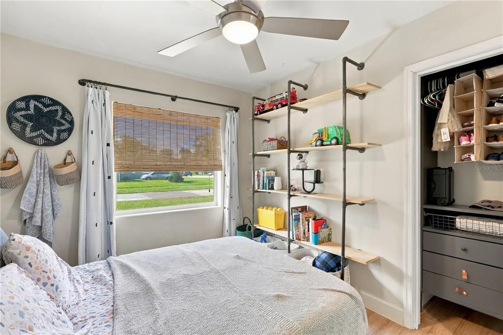 En Venta: $429,900 (3 camas, 2 baños, 1244 Pies cuadrados)